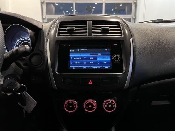 Mitsubishi ASX I с пробегом 2013 года, цена 1 100 000 рублей, 191149 км, внедорожник, Автокод Объявления