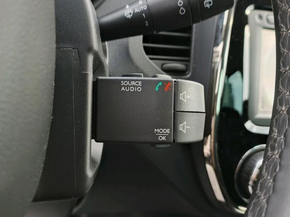 Renault Kaptur I с пробегом 2018 года, цена 1 070 000 рублей, 157723 км, внедорожник, Автокод Объявления