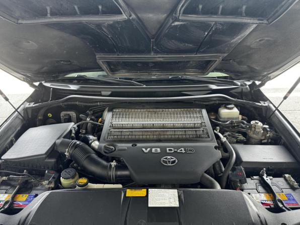 Toyota Land Cruiser 200 Series с пробегом 2011 года, цена 3 550 000 рублей, 253538 км, внедорожник, Автокод Объявления