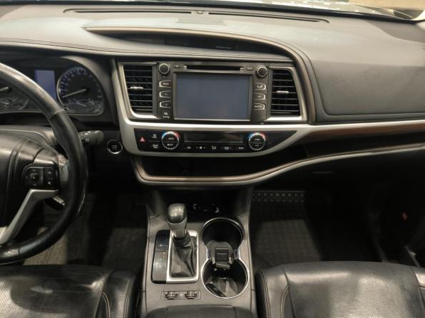 Toyota Highlander III (XU50) с пробегом 2013 года, цена 2 395 000 рублей, 273000 км, внедорожник, Автокод Объявления