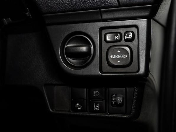 Toyota Corolla XI (E160 E170) Рестайлинг 2 с пробегом 2019 года, цена 1 499 000 рублей, 71000 км, универсал, Автокод Объявления