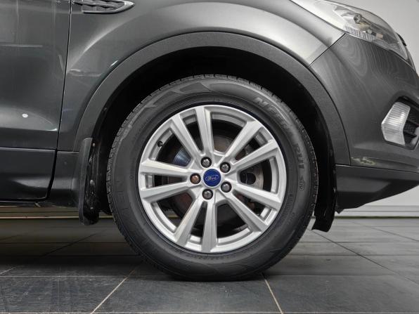 Ford Kuga II Рестайлинг с пробегом 2018 года, цена 1 529 000 рублей, 185100 км, внедорожник, Автокод Объявления