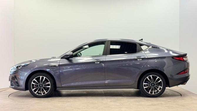 JAC J7 I с пробегом 2023 года, цена 1 475 000 рублей, 33245 км, хэтчбек, Автокод Объявления