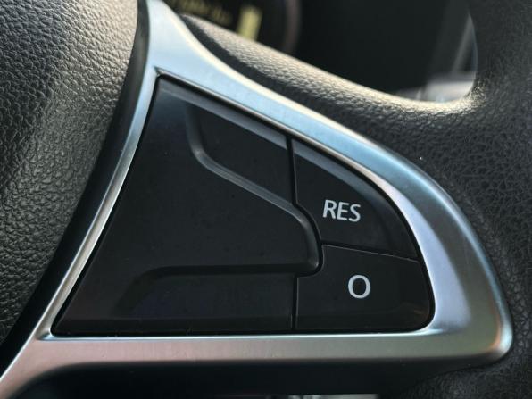 Renault Sandero II Рестайлинг с пробегом 2020 года, цена 950 000 рублей, 177330 км, хэтчбек, Автокод Объявления