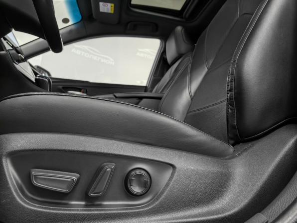 Toyota Avalon V с пробегом 2022 года, цена 3 885 000 рублей, 35658 км, седан, Автокод Объявления