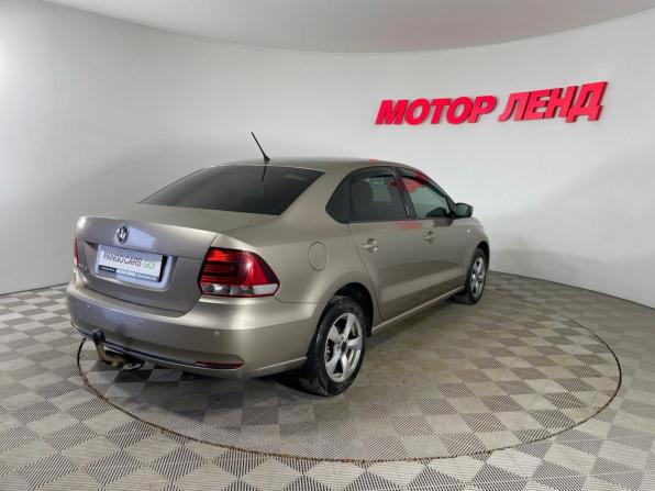Volkswagen Polo V Рестайлинг с пробегом 2016 года, цена 890 000 рублей, 137897 км, седан, Автокод Объявления