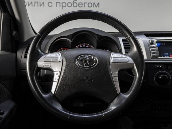 Toyota Hilux VII Рестайлинг с пробегом 2011 года, цена 1 899 000 рублей, 295052 км, пикап, Автокод Объявления