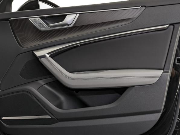 Audi A6 V (C8) с пробегом 2021 года, цена 4 530 000 рублей, 61659 км, седан, Автокод Объявления