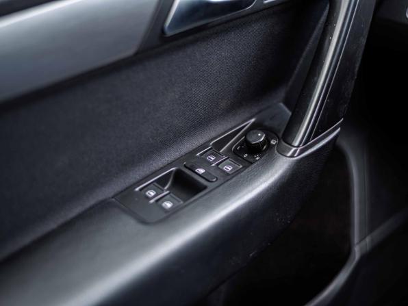 Volkswagen Passat B7 с пробегом 2013 года, цена 1 300 000 рублей, 74358 км, седан, Автокод Объявления
