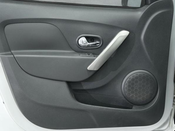 Renault Logan II с пробегом 2016 года, цена 610 000 рублей, 146000 км, седан, Автокод Объявления