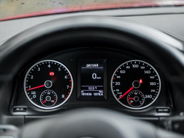 Volkswagen Tiguan I Рестайлинг с пробегом 2014 года, цена 980 000 рублей, 180843 км, внедорожник, Автокод Объявления
