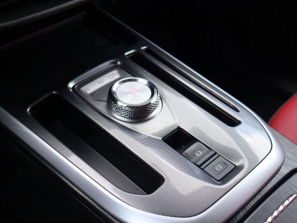 Haval Jolion I Рестайлинг с пробегом 2024 года, цена 2 155 000 рублей, 30545 км, внедорожник, Автокод Объявления