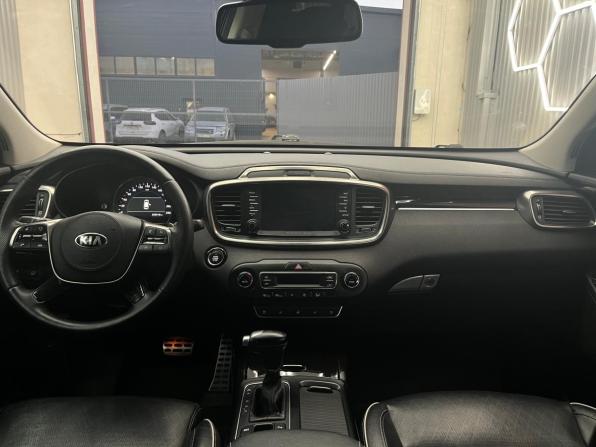 Kia Sorento III Prime Рестайлинг с пробегом 2018 года, цена 2 100 000 рублей, 252895 км, внедорожник, Автокод Объявления
