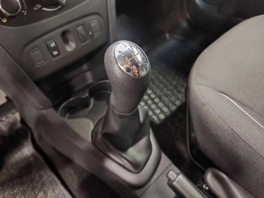 Renault Sandero II Рестайлинг Альметьевск  - изображение 14