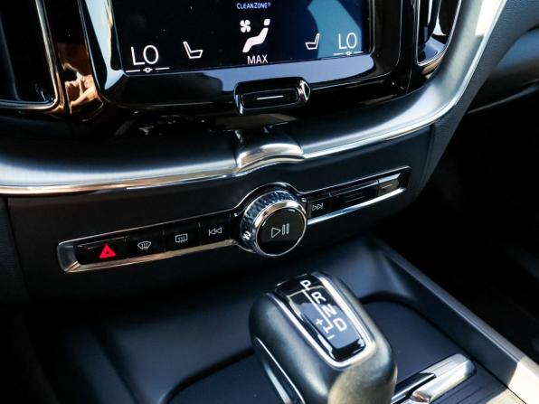 Volvo XC60 II с пробегом 2018 года, цена 3 559 000 рублей, 107953 км, внедорожник, Автокод Объявления