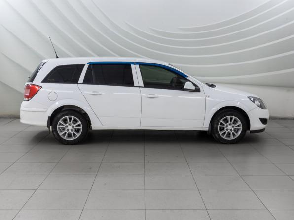 Opel Astra H Рестайлинг с пробегом 2014 года, цена 663 000 рублей, 110306 км, универсал, Автокод Объявления