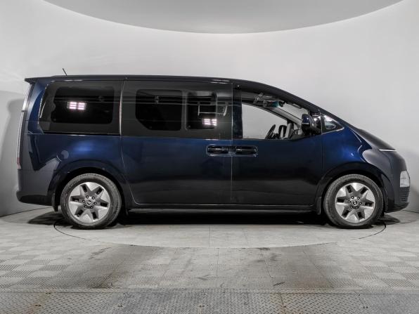 Hyundai Staria I с пробегом 2022 года, цена 3 959 000 рублей, 98435 км, минивэн, Автокод Объявления
