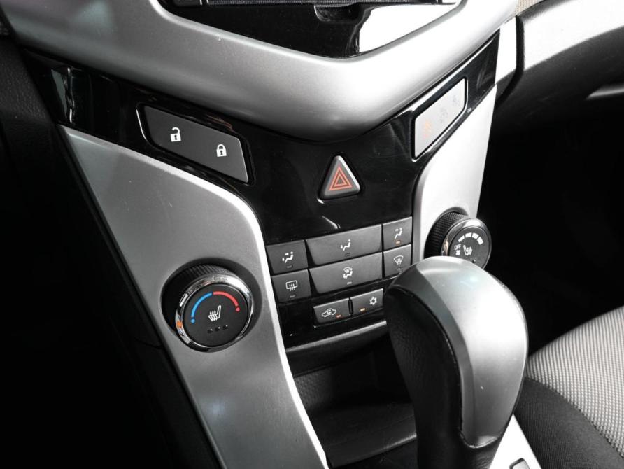 Chevrolet Cruze I Ростов-на-Дону  - изображение 15