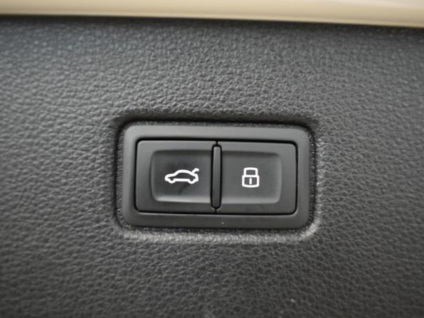 Audi Q7 II (4M) Рестайлинг с пробегом 2020 года, цена 5 935 000 рублей, 109595 км, внедорожник, Автокод Объявления