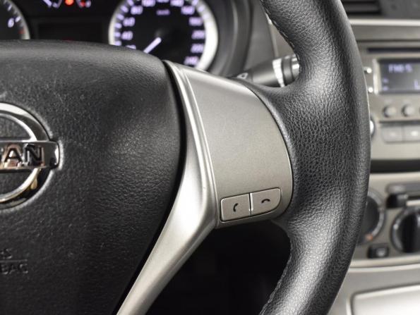 Nissan Tiida II с пробегом 2015 года, цена 999 900 рублей, 129871 км, хэтчбек, Автокод Объявления