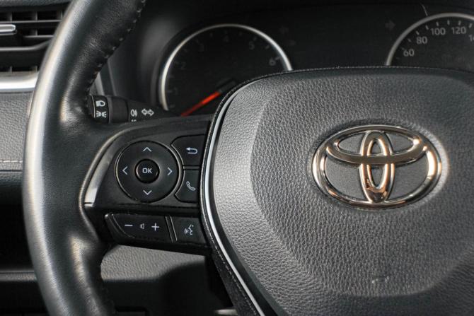 Toyota RAV4 V (XA50) с пробегом 2022 года, цена 2 949 000 рублей, 118000 км, внедорожник, Автокод Объявления