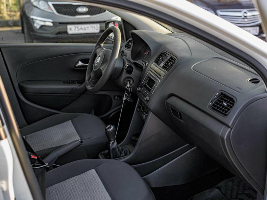 Volkswagen Polo V Рестайлинг Санкт-Петербург  - изображение 12