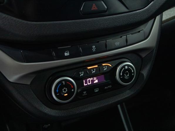 Lada (ВАЗ) Vesta I с пробегом 2019 года, цена 961 000 рублей, 108000 км, седан, Автокод Объявления