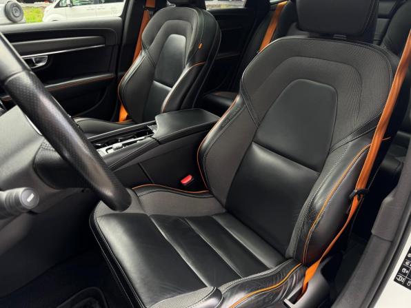 Volvo V90 Cross Country I с пробегом 2018 года, цена 3 190 000 рублей, 81821 км, универсал, Автокод Объявления