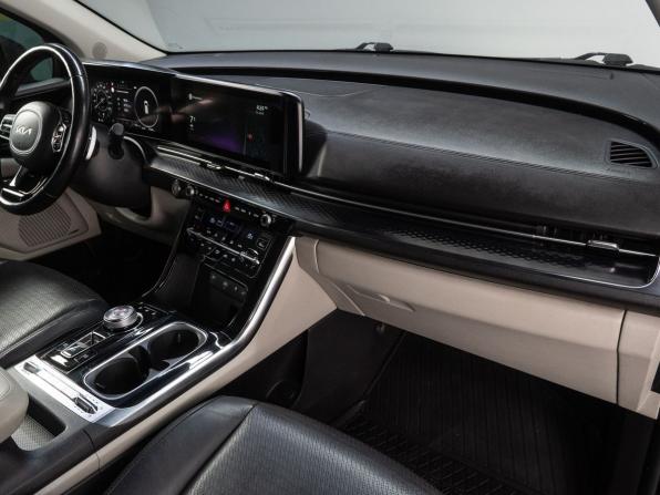 Kia Carnival IV с пробегом 2022 года, цена 4 899 000 рублей, 77169 км, минивэн, Автокод Объявления