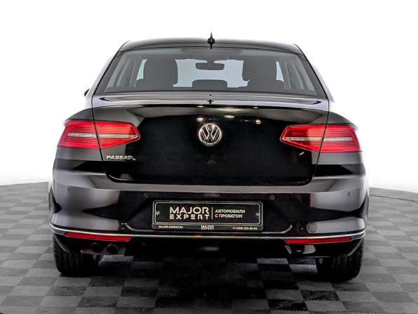 Volkswagen Passat B8 с пробегом 2018 года, цена 2 645 000 рублей, 66799 км, седан, Автокод Объявления
