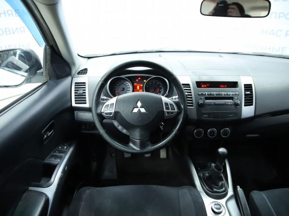 Mitsubishi Outlander II с пробегом 2008 года, цена 840 000 рублей, 267993 км, внедорожник, Автокод Объявления