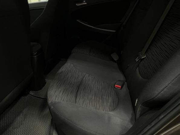 Hyundai Solaris I Рестайлинг с пробегом 2016 года, цена 930 000 рублей, 200500 км, седан, Автокод Объявления