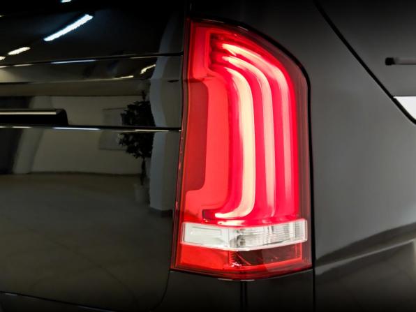Mercedes-Benz Vito III (W447) Рестайлинг с пробегом 2021 года, цена 6 850 000 рублей, 63064 км, минивэн, Автокод Объявления