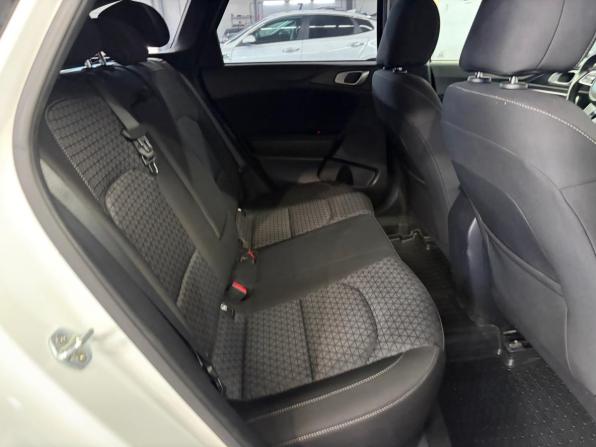 Kia Ceed III с пробегом 2021 года, цена 1 877 000 рублей, 82116 км, универсал, Автокод Объявления