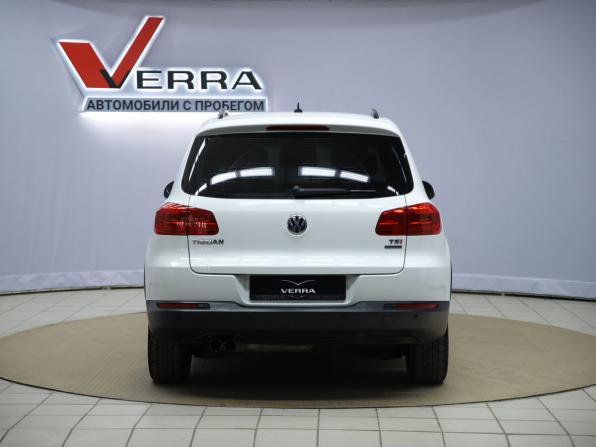 Volkswagen Tiguan I Рестайлинг с пробегом 2013 года, цена 1 000 000 рублей, 261341 км, внедорожник, Автокод Объявления