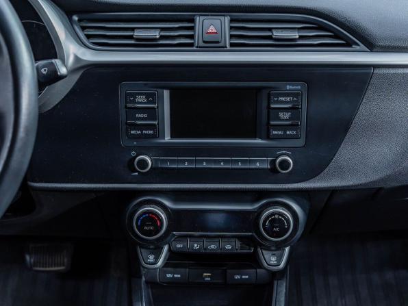 Kia Rio IV Рестайлинг с пробегом 2021 года, цена 1 429 000 рублей, 139023 км, седан, Автокод Объявления