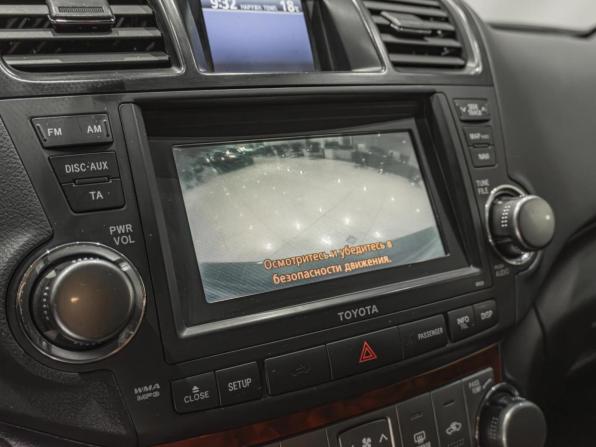 Toyota Highlander II (XU40) Рестайлинг с пробегом 2013 года, цена 1 220 000 рублей, 304662 км, внедорожник, Автокод Объявления