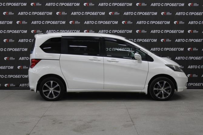 Honda Freed I с пробегом 2010 года, цена 1 038 000 рублей, 151828 км, компактвэн, Автокод Объявления