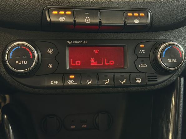 Kia Ceed II с пробегом 2013 года, цена 1 060 000 рублей, 205000 км, универсал, Автокод Объявления