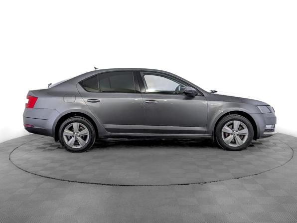 Skoda Octavia III (A7) Рестайлинг с пробегом 2019 года, цена 1 950 000 рублей, 99888 км, лифтбек, Автокод Объявления