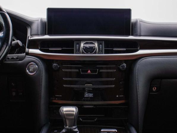 Lexus LX III Рестайлинг 2 с пробегом 2017 года, цена 7 298 000 рублей, 131001 км, внедорожник, Автокод Объявления