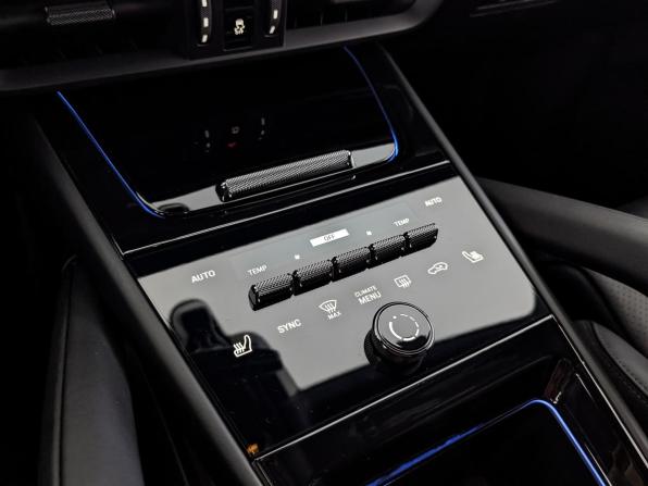 Porsche Cayenne III Рестайлинг с пробегом 2024 года, цена 12 990 000 рублей, 51790 км, внедорожник, Автокод Объявления