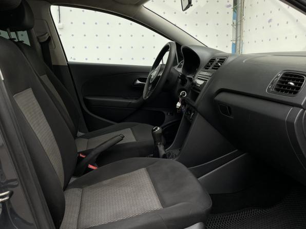Volkswagen Polo V Рестайлинг с пробегом 2015 года, цена 350 000 рублей, 208865 км, седан, Автокод Объявления