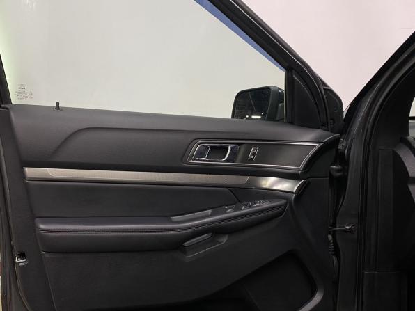 Ford Explorer V Рестайлинг 2 с пробегом 2018 года, цена 3 579 000 рублей, 107500 км, внедорожник, Автокод Объявления