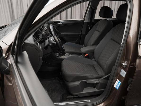 Volkswagen Tiguan II с пробегом 2019 года, цена 2 450 000 рублей, 133490 км, внедорожник, Автокод Объявления