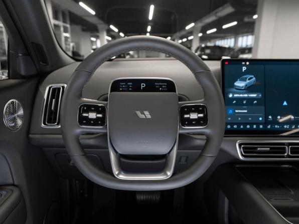 Li Auto (Lixiang) L7 I Рестайлинг с пробегом 2025 года, цена 8 500 000 рублей, 50 км, внедорожник, Автокод Объявления