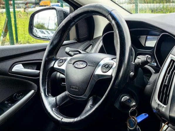Ford Focus III с пробегом 2012 года, цена 689 000 рублей, 249816 км, универсал, Автокод Объявления