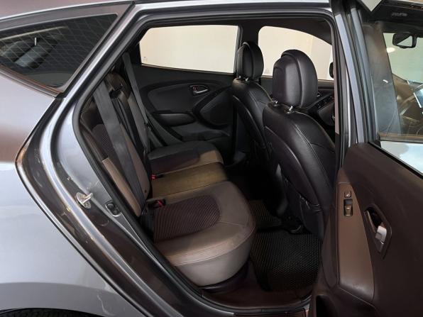 Hyundai ix35 I Рестайлинг с пробегом 2013 года, цена 1 350 000 рублей, 183489 км, внедорожник, Автокод Объявления