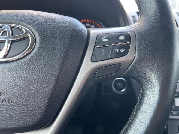 Toyota Avensis III с пробегом 2010 года, цена 950 000 рублей, 231700 км, седан, Автокод Объявления