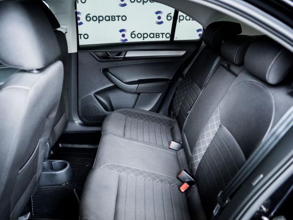Skoda Rapid I Рестайлинг с пробегом 2019 года, цена 1 670 000 рублей, 66510 км, лифтбек, Автокод Объявления